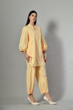Beach co ord set – relaxed two-piece linen outfit for women, perfect for vacation looks or summer weekends.