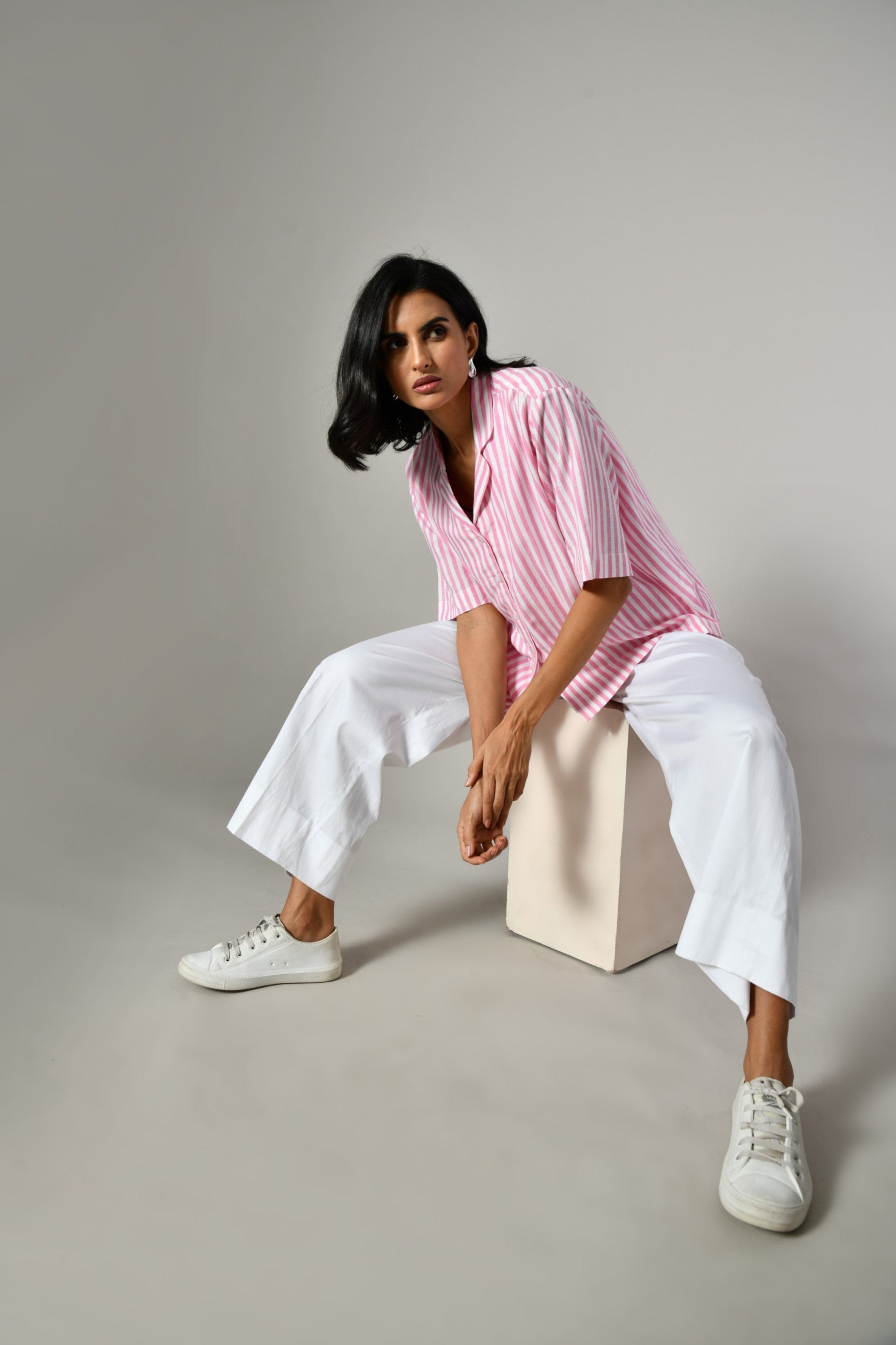 Button front pink stripe shirt – lightweight summer cotton shirt for women, ideal for casual wear. Pink linen shirt for Women