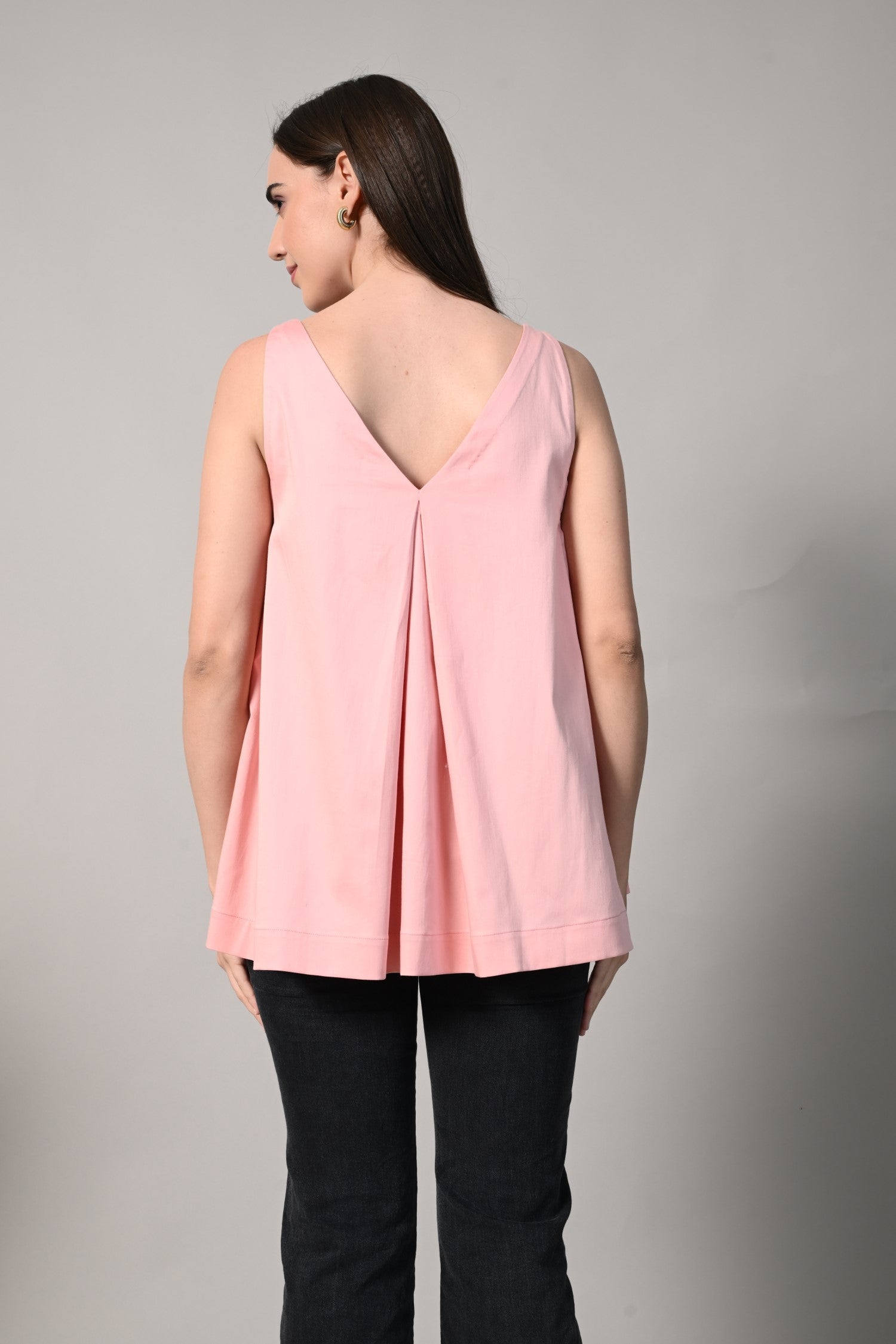 Flowy pink cotton dress with V-neck and sleeveless design, ideal for travel and brunch. Cotton top for women, tops for women 