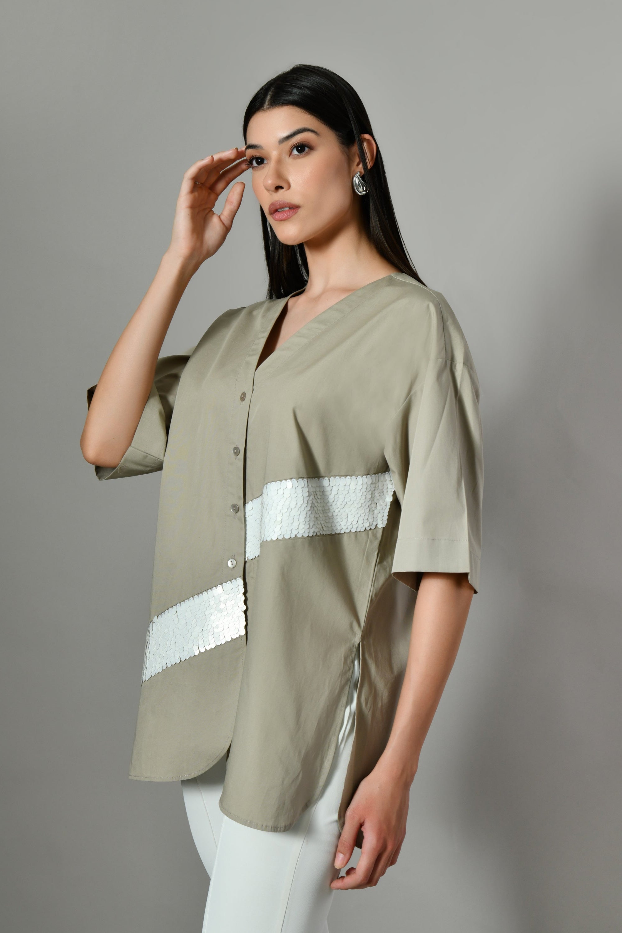 Cotton shirt dress for women in poplin fabric–chic and comfortable choice for modern office looks or relaxed weekend outfits.