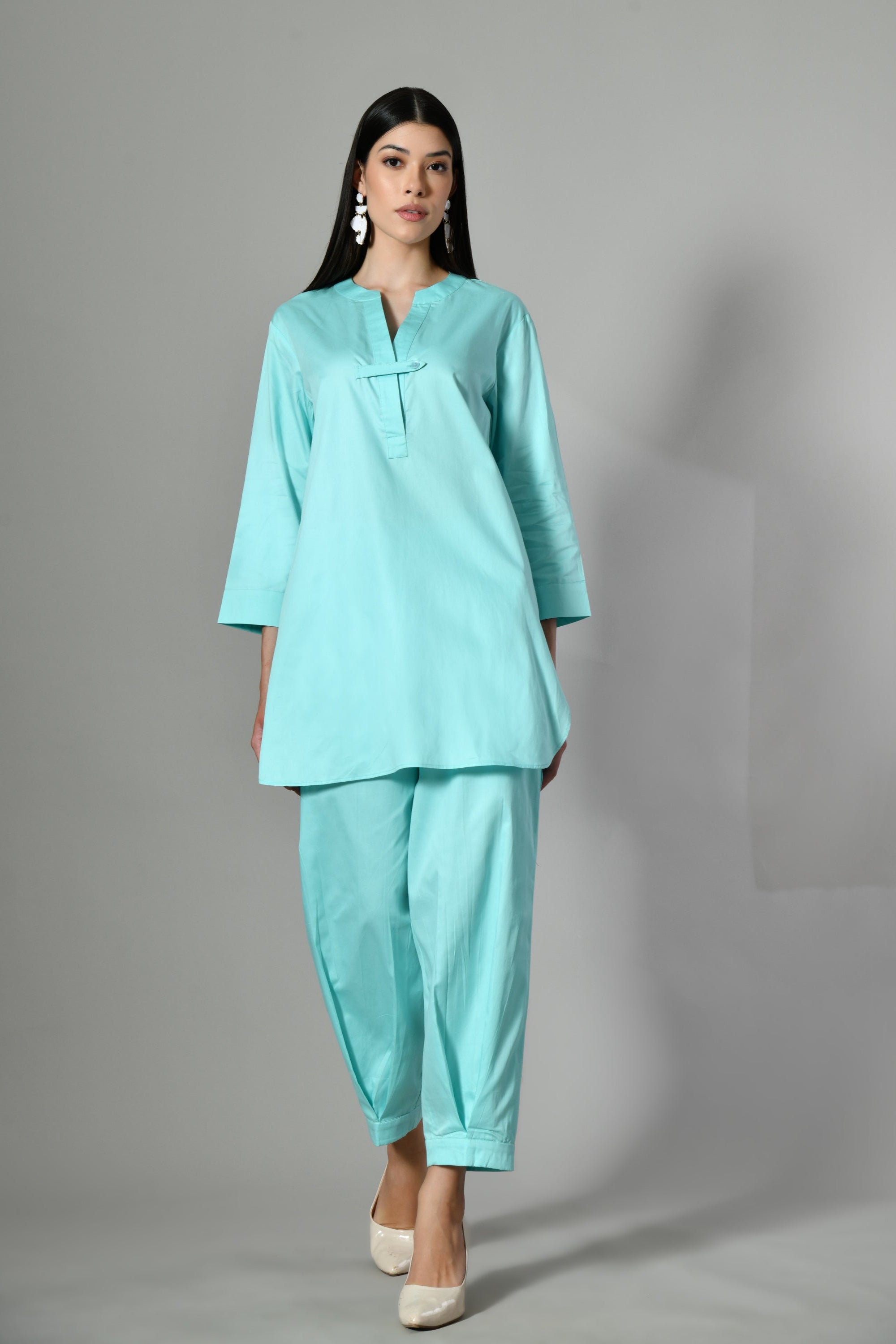 Cotton kurta co-ord set for women – lightweight summer ethnic wear with 3/4 sleeve band collar kurta and matching pants. 