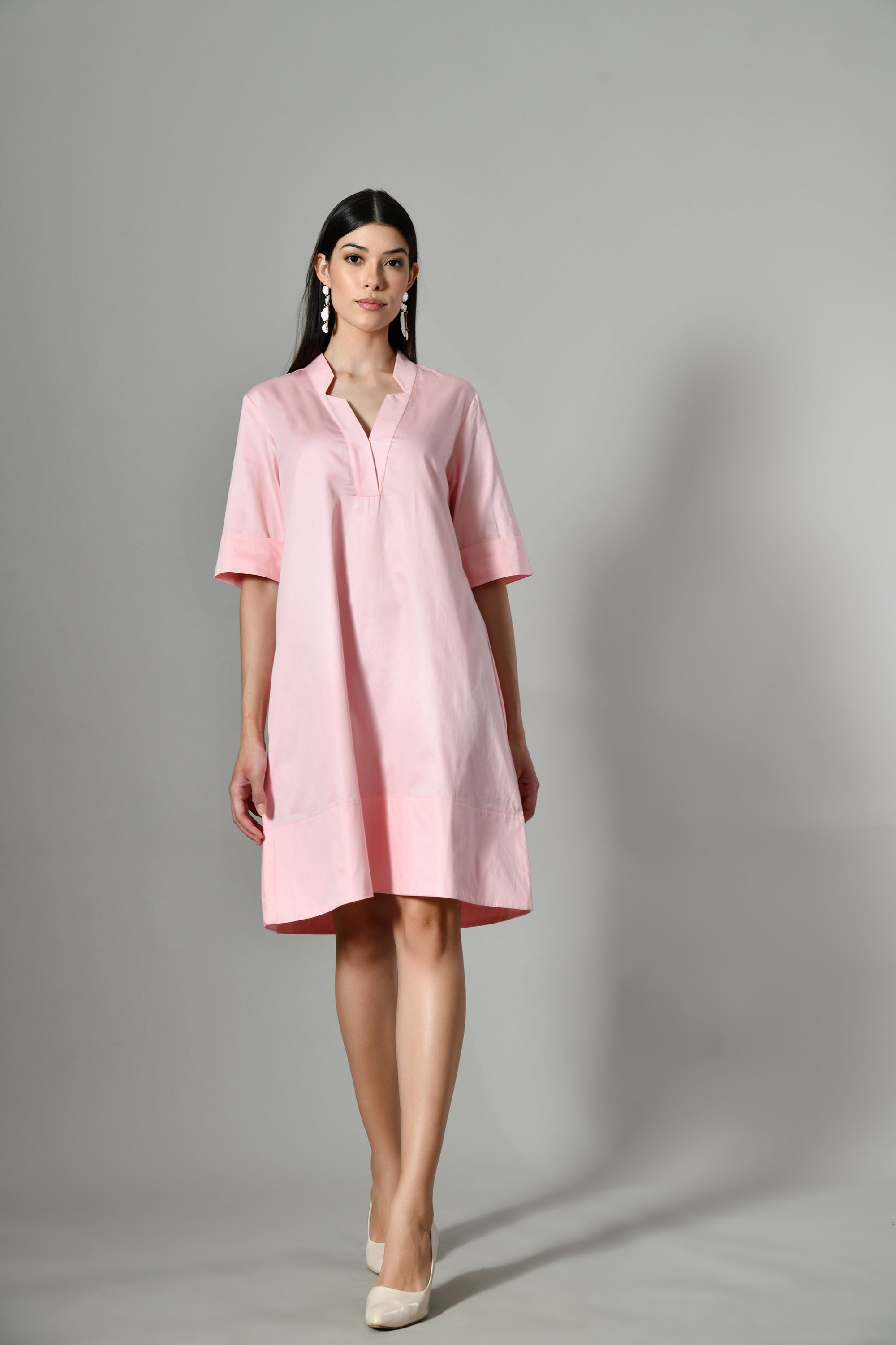A-line pink cotton summer dress – knee-length casual dress for women, ideal for holidays or beach outings. summer dresses for women