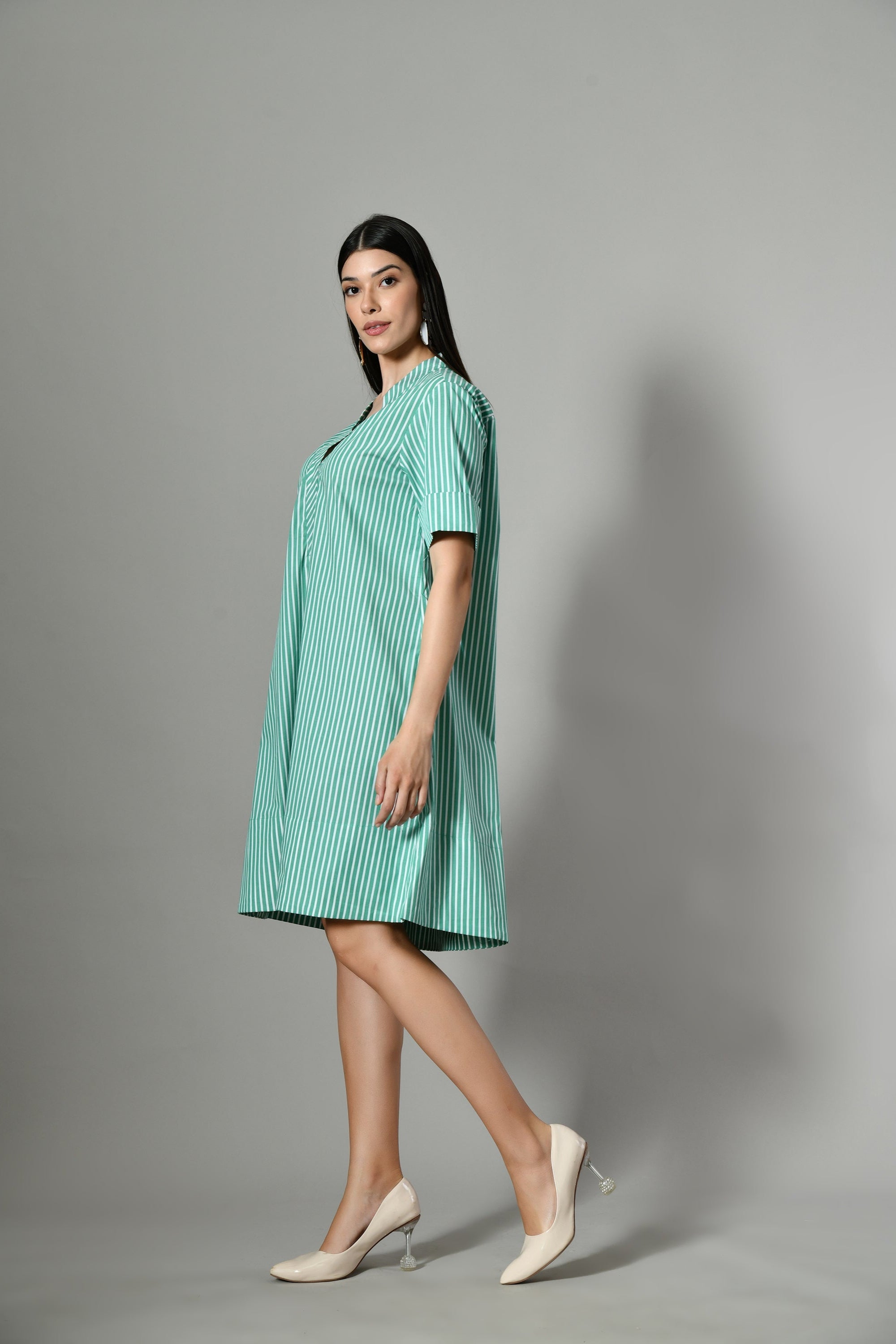 A-line green midi dress – stylish knee-length day dress for women, perfect for summer outings and casual holiday looks. 