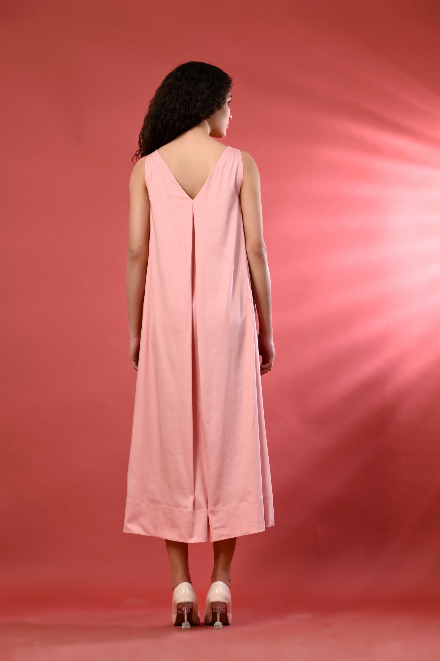 Lightweight Pink Travel Dress – Perfect Beach Vacation Outfit